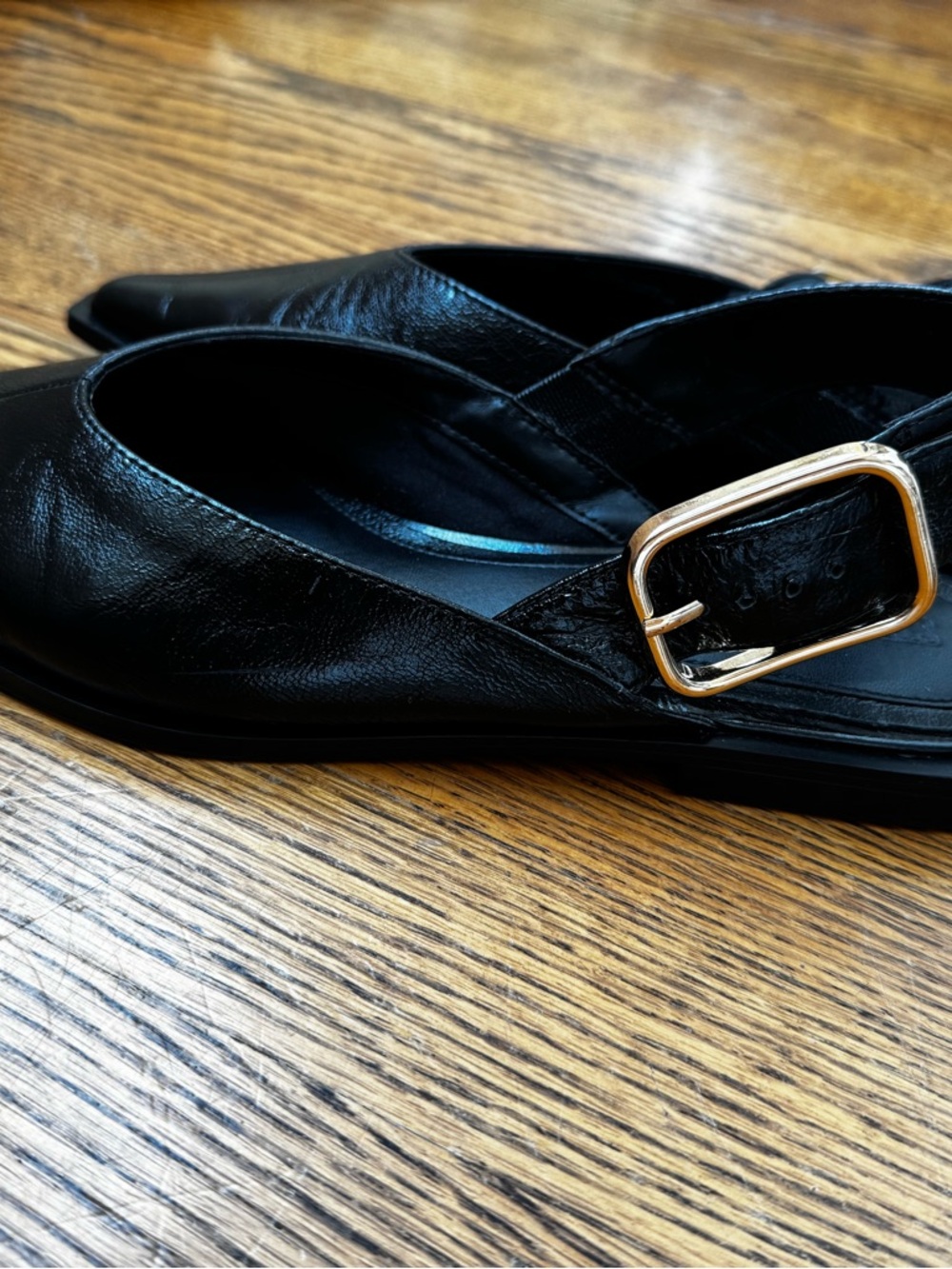 Steve Madden Black Leather Pointed Slingback Mules with Gold Buckle - Picture 2 of 4